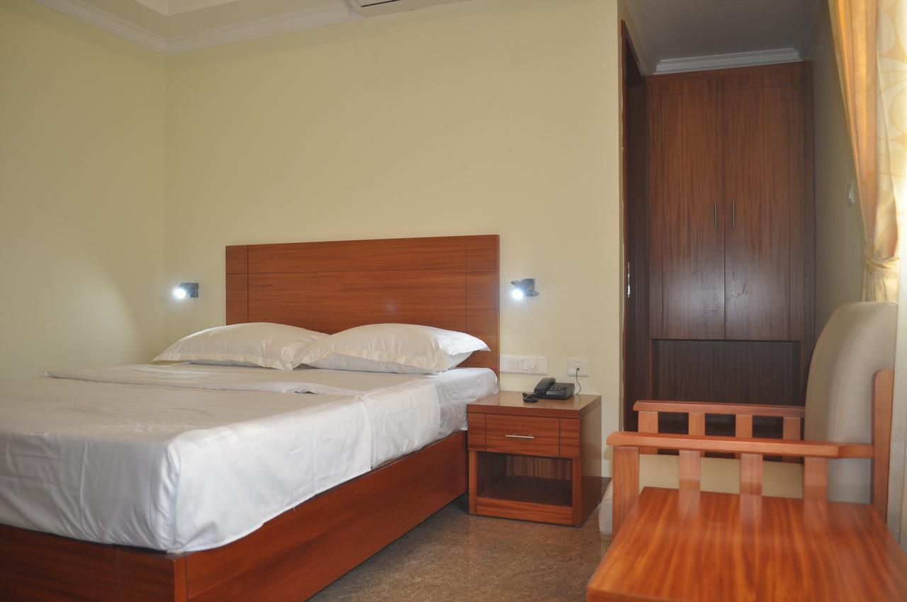 Vettoor Nanas Inn Ettumanoor Esterno foto